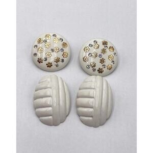 Vintage Clips Clip Ons Large White Cellulose Plastic 2 Pairs Lot